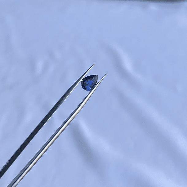 Iolita-0.75ct-7.8x5.7mm 