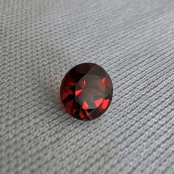 Granate Rojo-1.25ct-6.9x3.3mm-c/redondo-AAA 