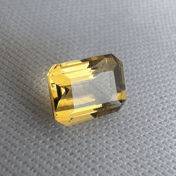 Citrino-1.65ct-7.7x5.7x4.4mm 