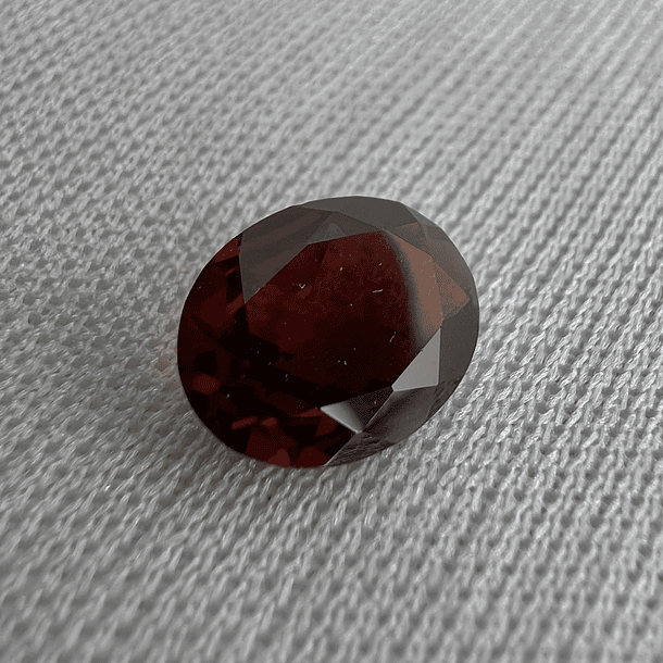 Granate Rojo-1.65ct-8.9x6.8x3.1mm 