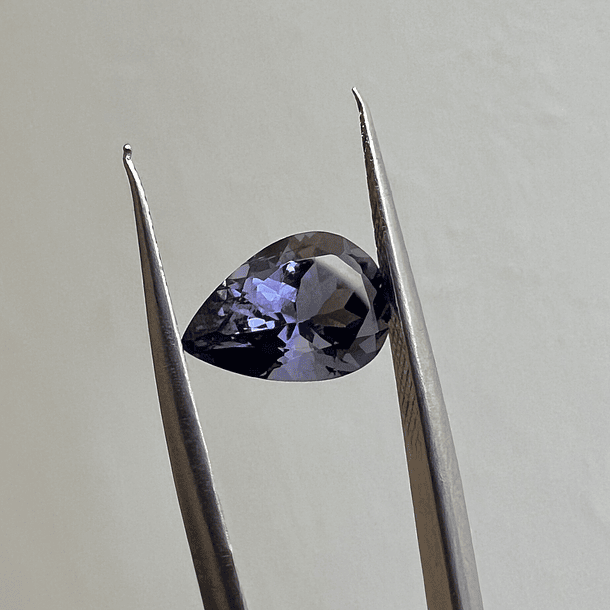 Iolita-0.75ct-7.8x5.7x3.3mm 