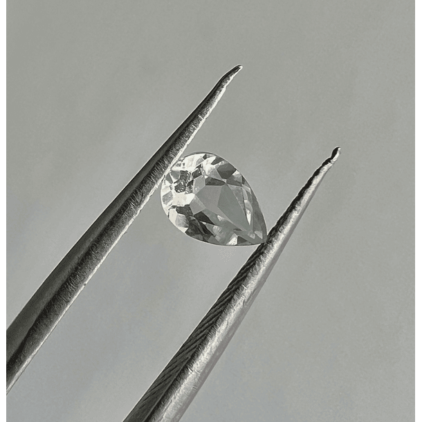 Amatista verde-0.40ct-5.9x3.9x2.7mm 