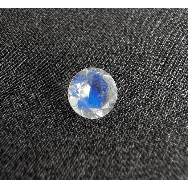 Par de Piedra Luna-0.70ct-5.9x5.9x3.5mm 