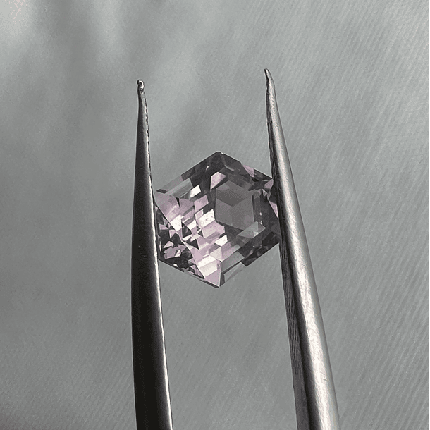 Cuarzo lavanda-1.35ct-7.8x6.1x5.2mm 
