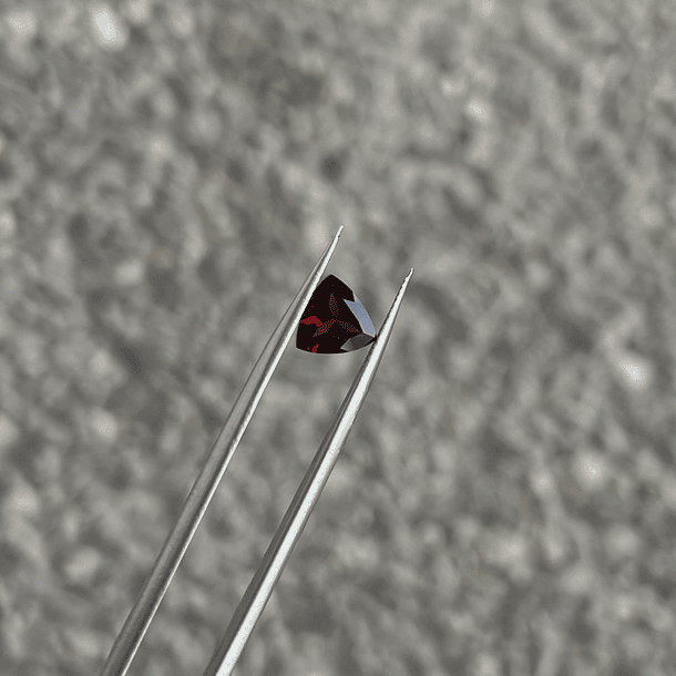 Granate Rojo-1.70ct-7.8x7.9x3.7mm 