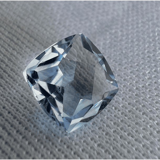 Aguamarina-1.63ct-7.73x7.65x4.03mm 