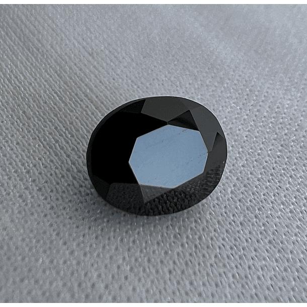 Espinela negra-2.95ct-8.9x7x5.2mm 