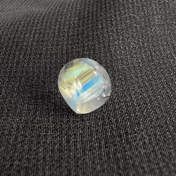 Piedra Luna-1.60ct-7.8x7.8x4.8mm 
