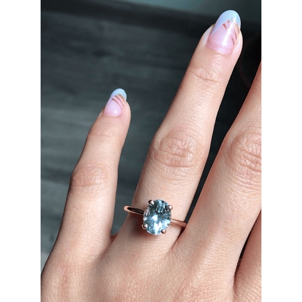 Anillo en oro amarillo de 10k con un citrino corte cojín de 7.9x8x5.6mm talla 7 