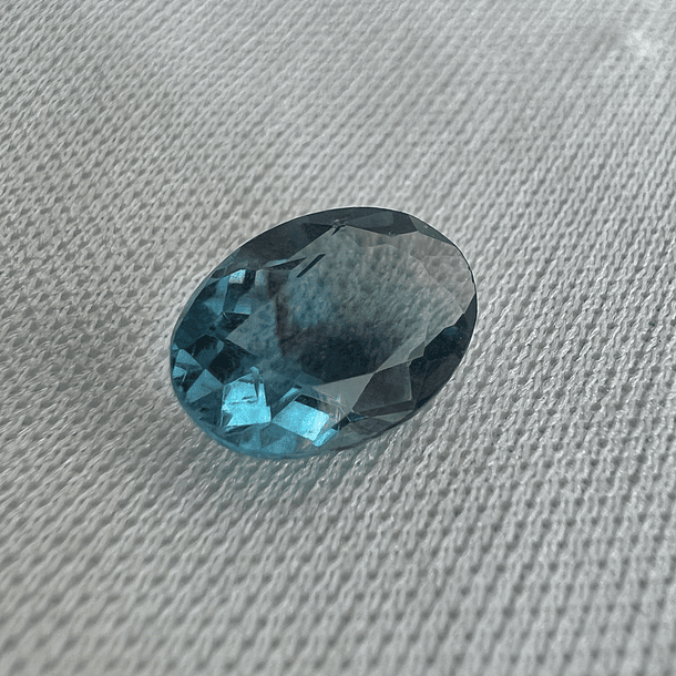 Fluorita-2.55ct-10.4x7.2mm 