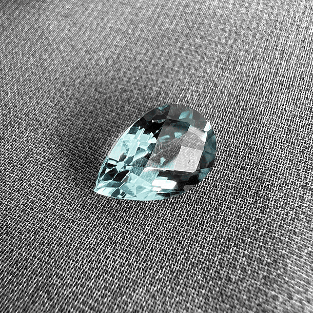 Topacio azul-3.75ct-11.8x7.8x5.5mm 