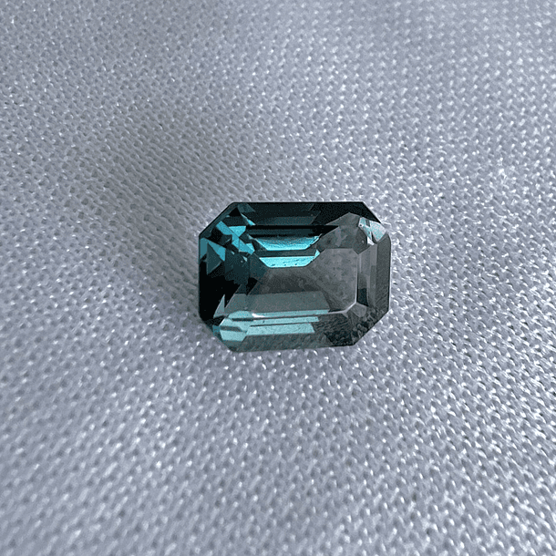 Topacio London Blue-1.90ct-8x5.8x3.9mm 