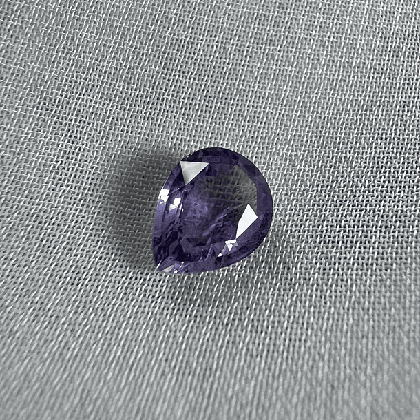 Zafiro morado natural de Sri Lanka-0.915ct-6.8x5.5x2.7mm 