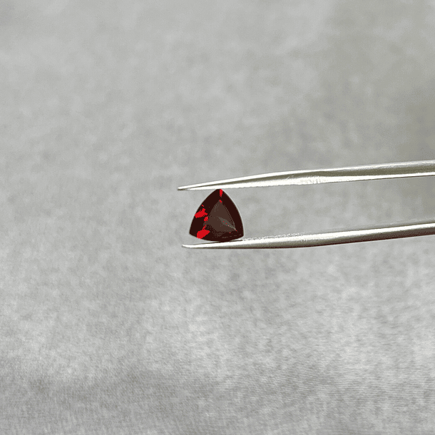 Granate Rojo-1.33ct-6.7x7x4mm 