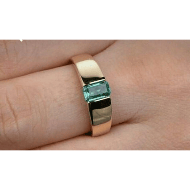 Anillo en plata en talla 10 1/2 con un Zafiro Long cushion 0.90ct 6.2x4.7x2.8mm AAA  