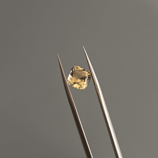 Citrino Dorado-2.80ct-8.2x8.2mm 