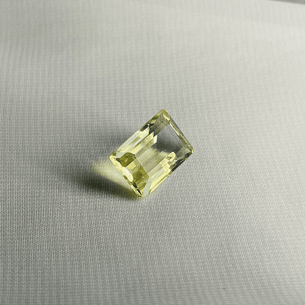 Cuarzo limón-8.45ct-15.8x9.8mm 