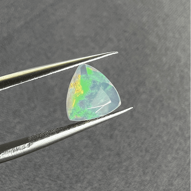 Ópalo-1.110ct-8x8x4.1mm 