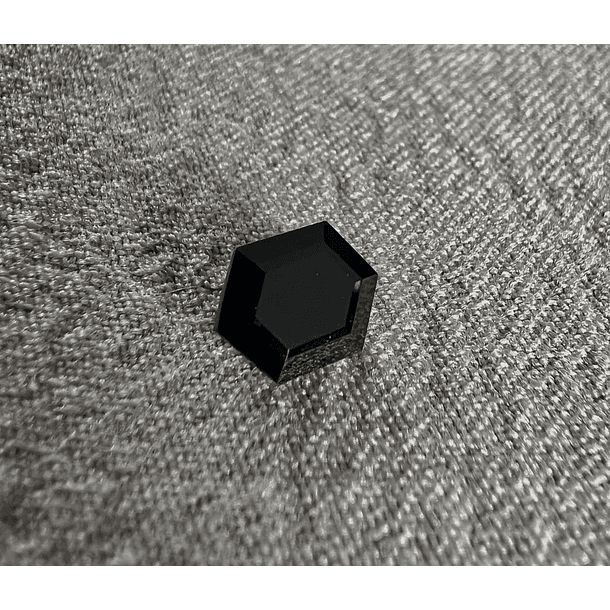 Espinela Negra-1.40ct-7.5x5.8x3.7mm 