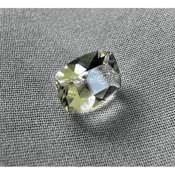 Amatista verde-1.20ct-8x6x3.9mm 