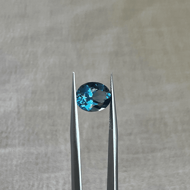 Topacio London Blue-3.44ct-10x8x5.5mm 