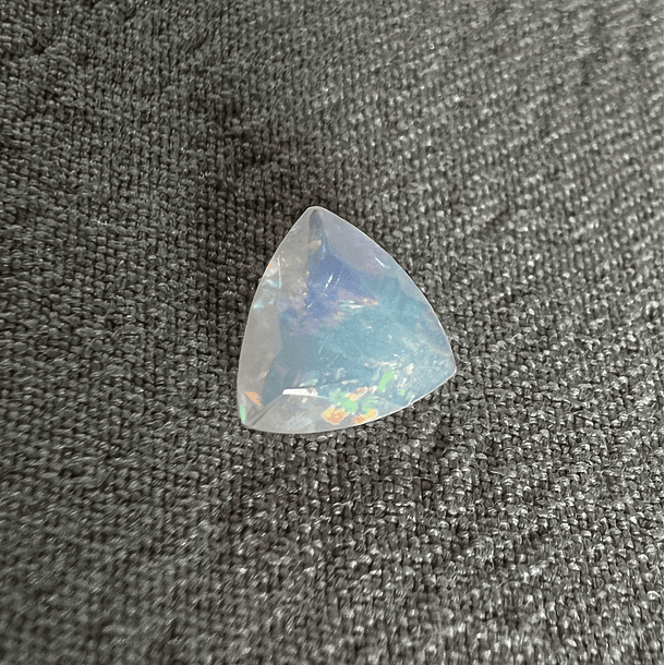 Ópalo-0.930ct-8x8.2x4mm 