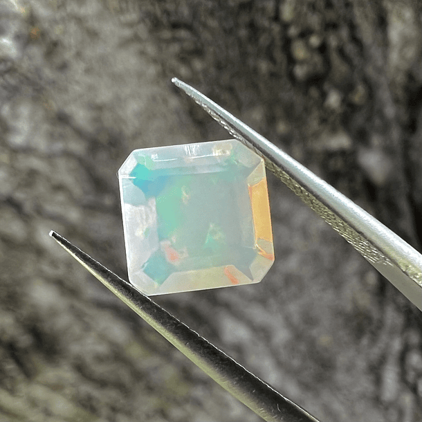 Ópalo 1.41ct-8x7.8x5.2mm 