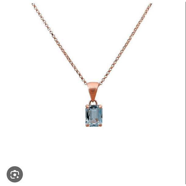 Dije con cadena en plata ley 925 con baño de oro con aguamarina corte cojín 8.1x8mm 