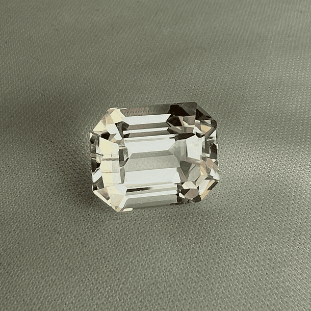 Kunzita Pastel-25.50ct-17.1x13.4mm 