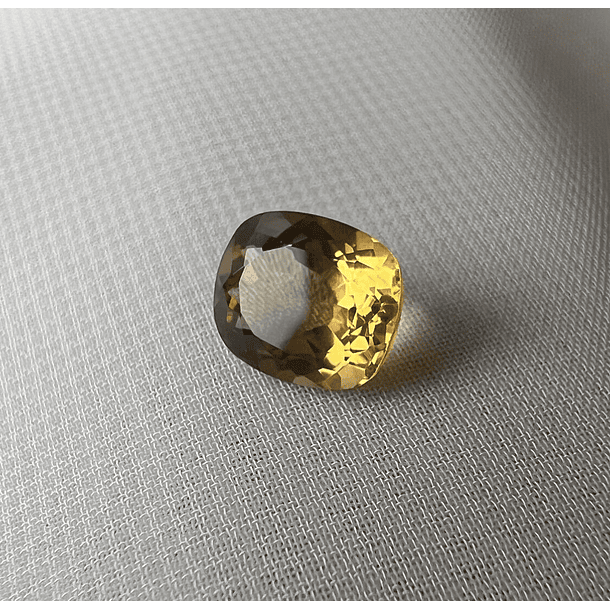 Citrino-2.95ct-9.3x8.2mm 
