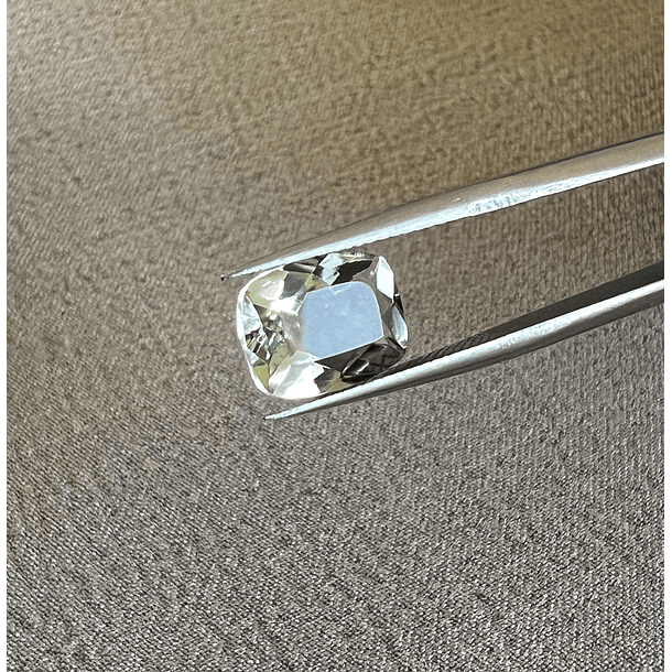 Amatista Verde-1.630ct-8.7x6.8x4mm 