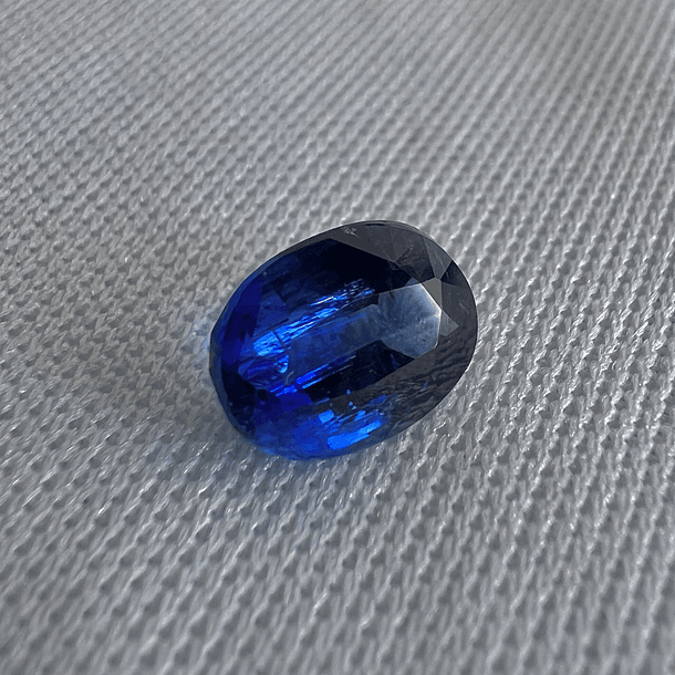 Cianita-2.00ct-8.1x6.1mm 