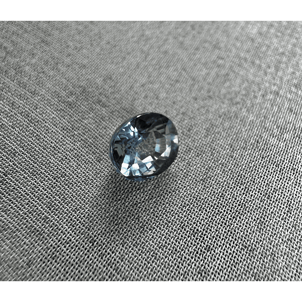 Zafiro azul natural de Sri Lanka-1.175ct-6x5x4mm 