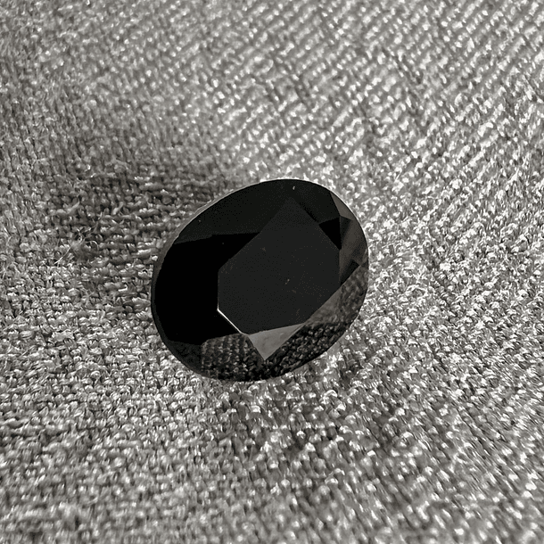 Espinela Negra-2.97ct-9.1x7x5mm 