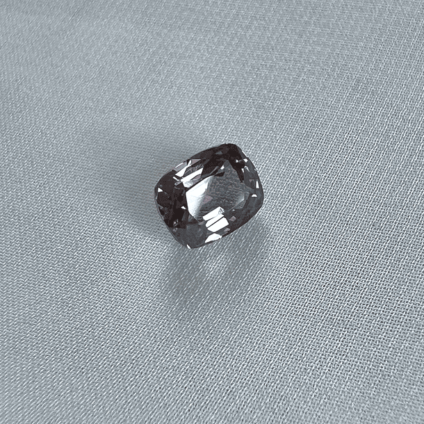 Espinela-2.565ct-8.5x6.6x4.6mm 