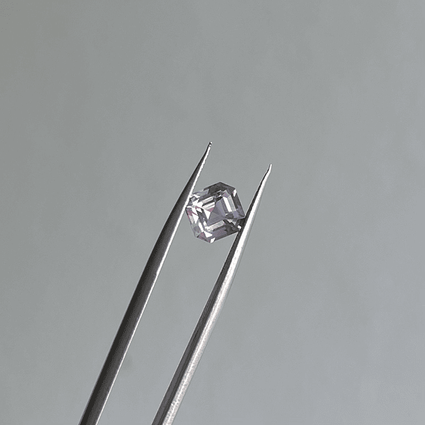 Cuarzo lavanda-1.70ct-7.1x7.5.3mm 