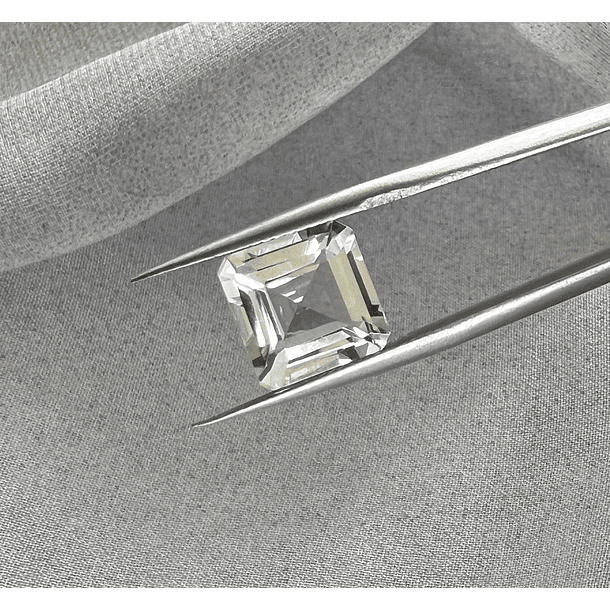 Topacio Blanco-4.540ct-9x9x5.5mm 