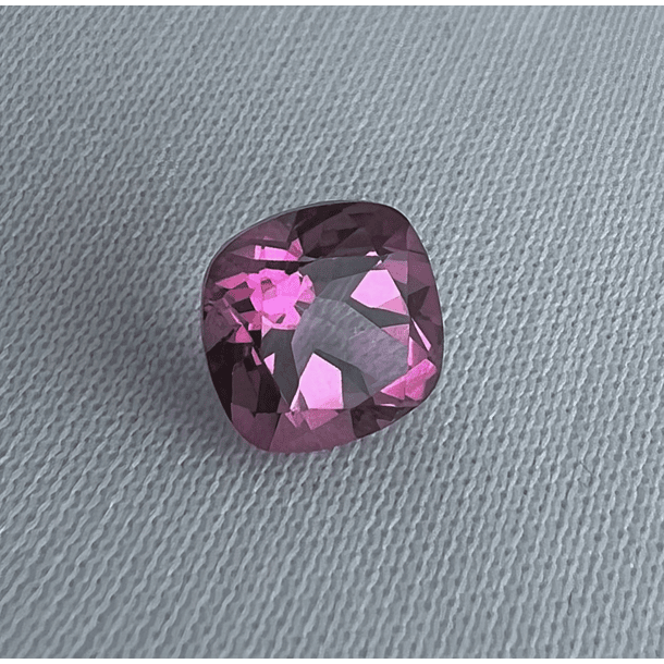 Topacio Rosa-2.755ct-7.8x7.8x5.3mm 