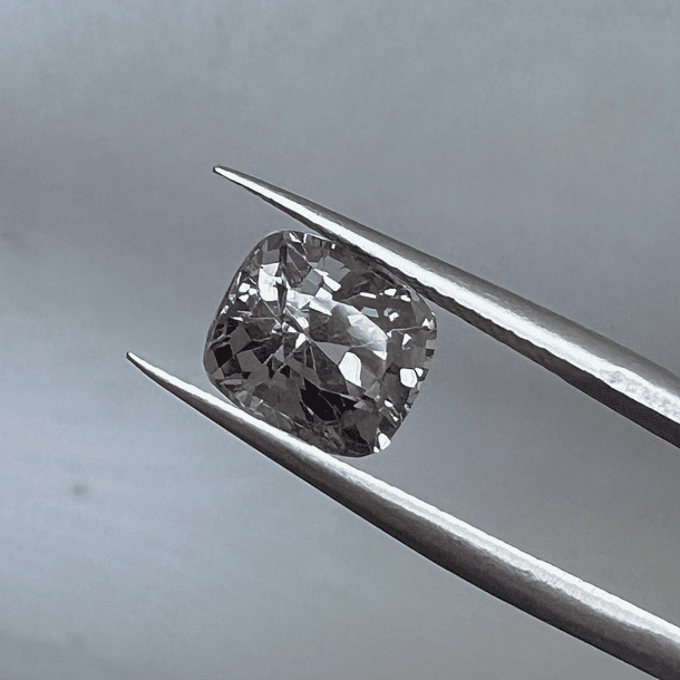 Espinela-2.410ct-7.4x6.5x5.8mm 