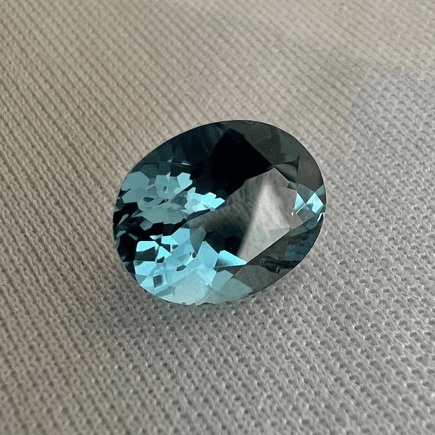 Topacio London Blue-4.45ct-11.2x9x6.1mm 
