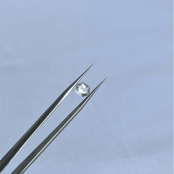 Cuarzo Rutilado-0.90ct-5.7x8mm 