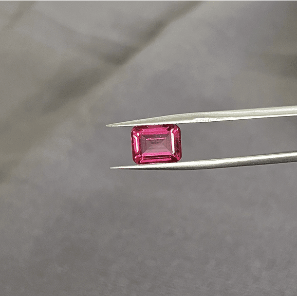 Topacio Rosa-1.910ct-7.6x5.5x4mm 
