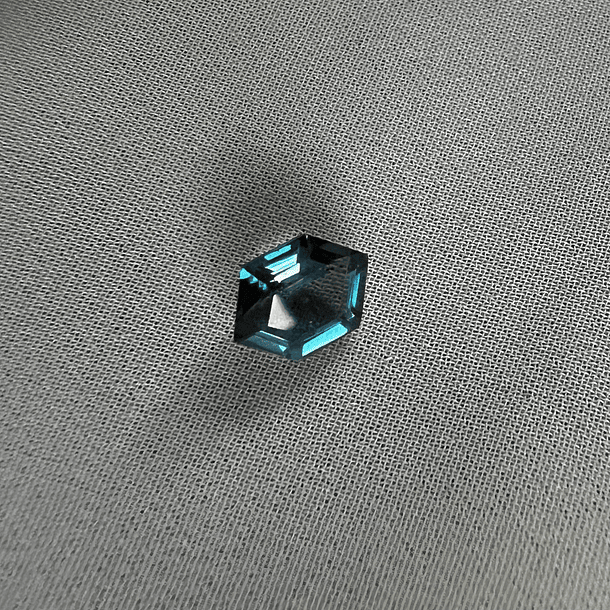 Topacio London Blue-1.365ct-7.7x5.6x3.6mm 