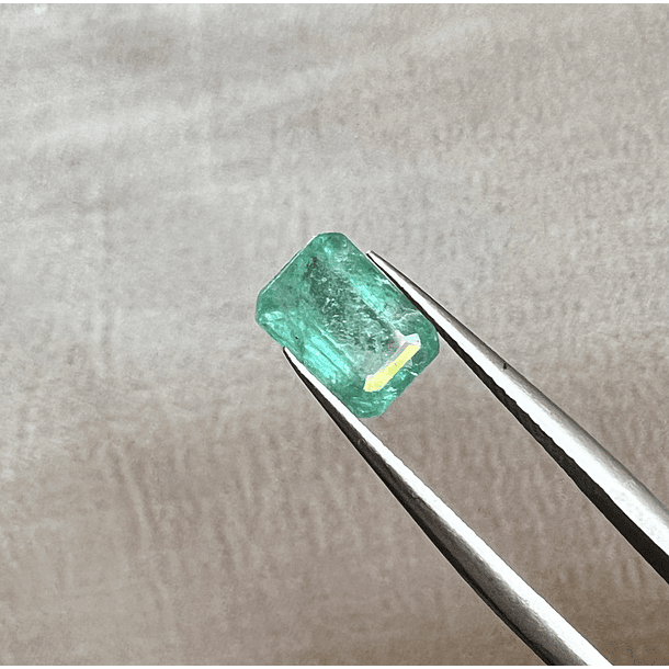 Esmeralda-1.320ct-7.4x5.3x3.7mm 