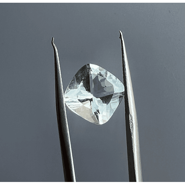 Aguamarina-3.90ct-9.8x9.9mm 