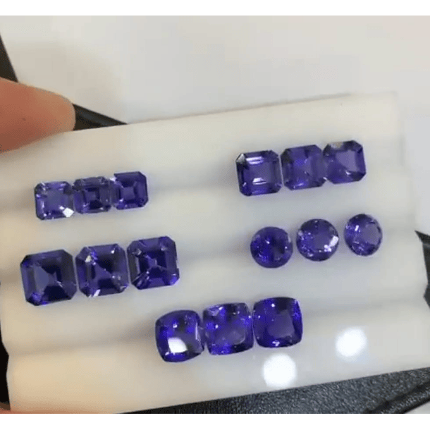 Tanzanita corte assher de 1.05ct 6x6mm AAAA certificada GIA 