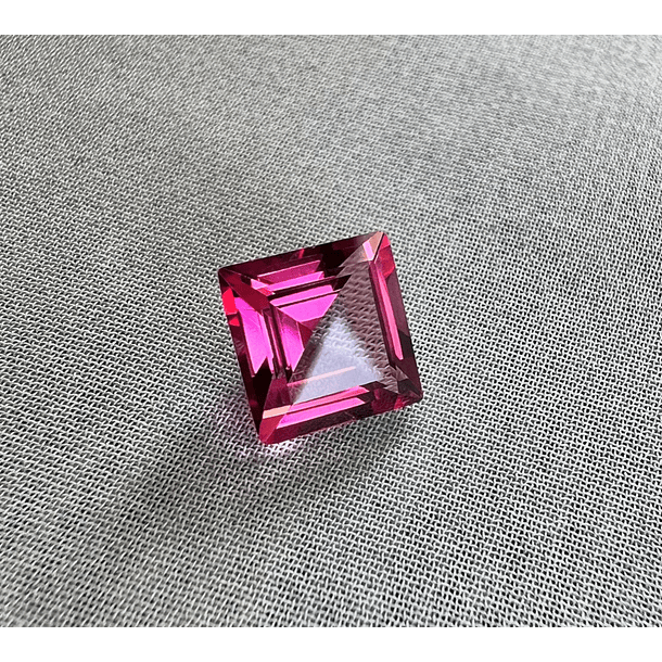 Topacio Rosa-2.115ct-6.6x6.7x4.1mm 