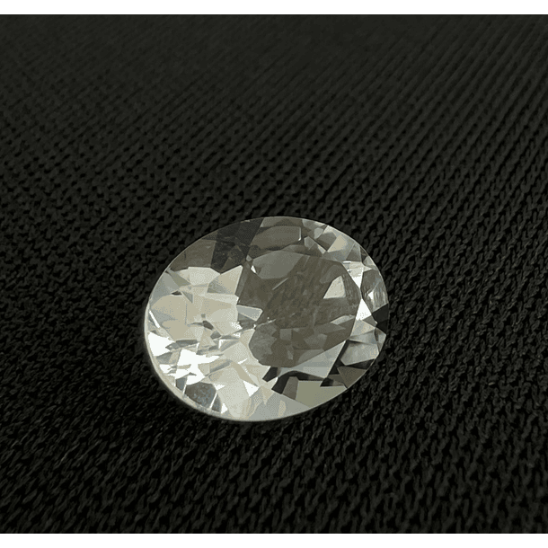 Topacio Blanco-4.465ct-10.7x8.7x5.7mm 