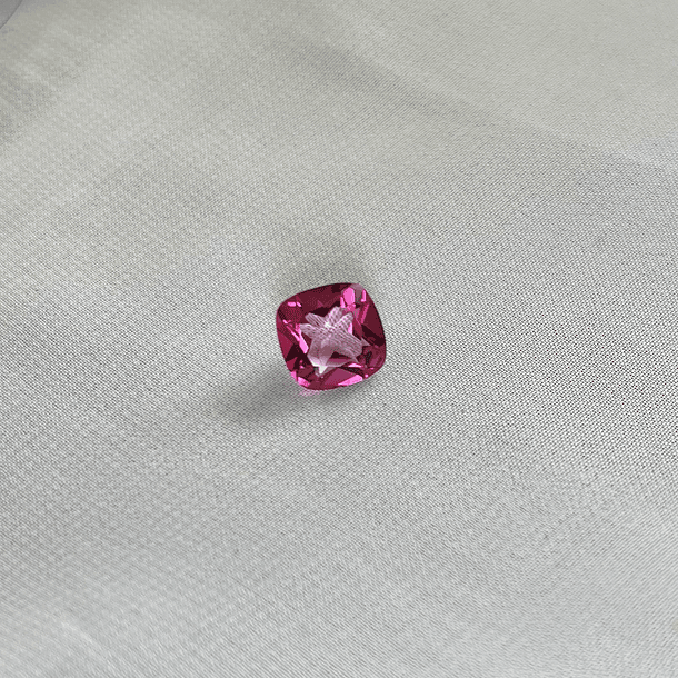 Topacio Rosa-1.735ct-6.7x6.7x4.1mm 