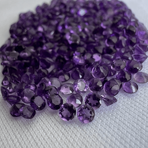 Par de Amatistas-0.20ct-3.7mm-4mm 